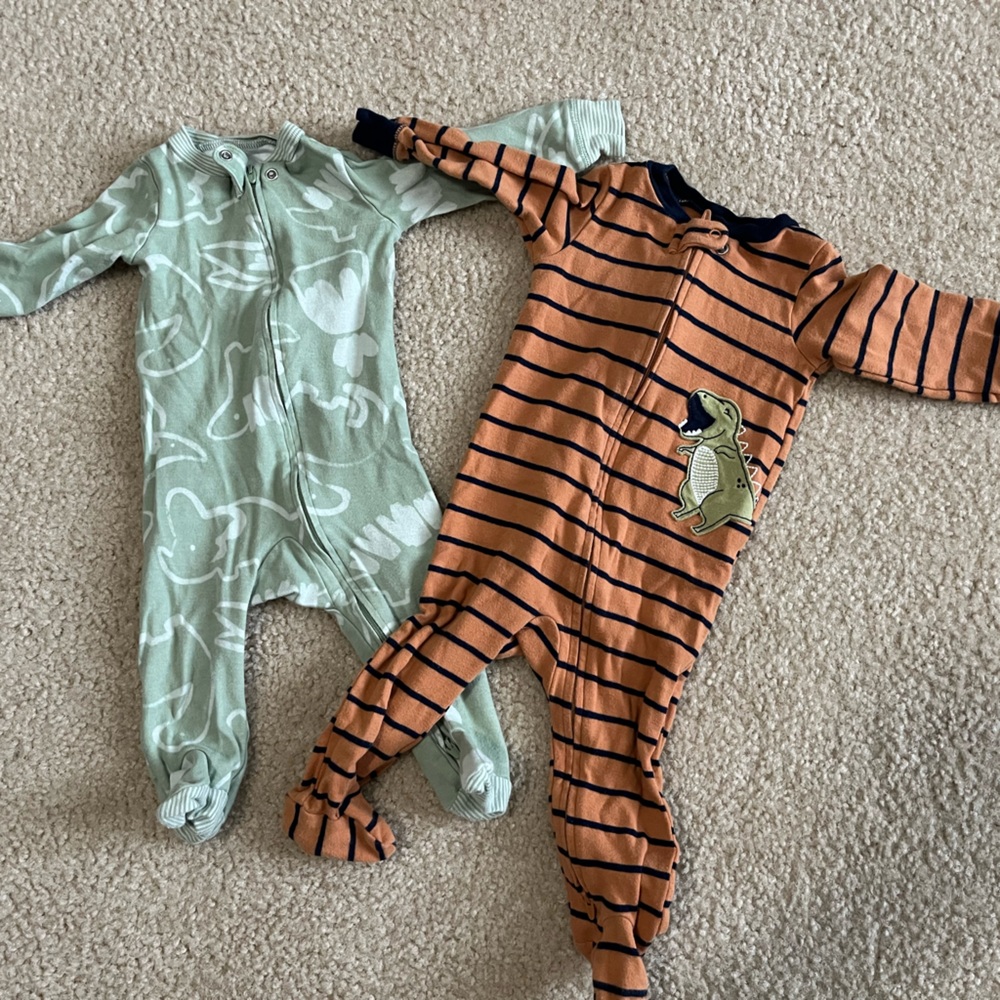 TWO Carter’s Dino 9 mo dual zipper PJs!